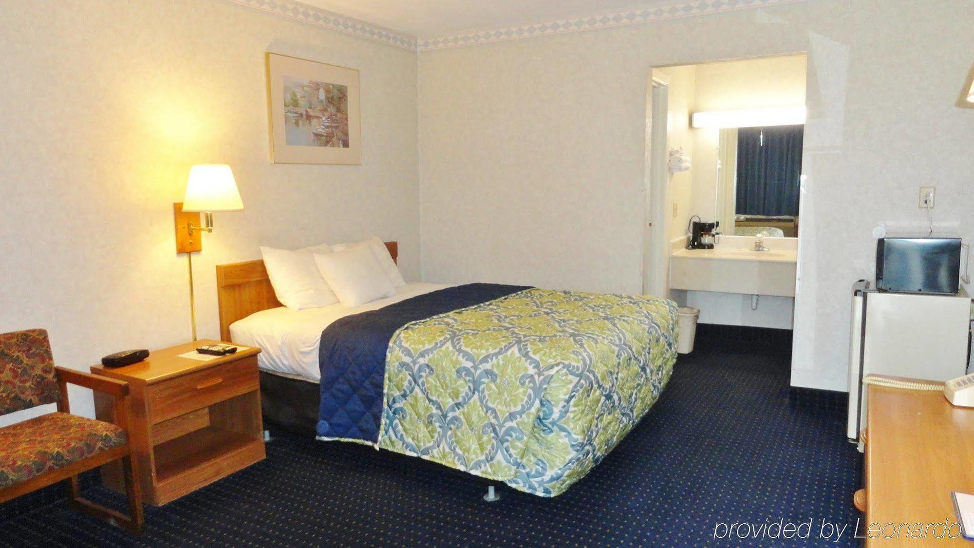 Americas Best Value Inn Of Decatur Екстериор снимка