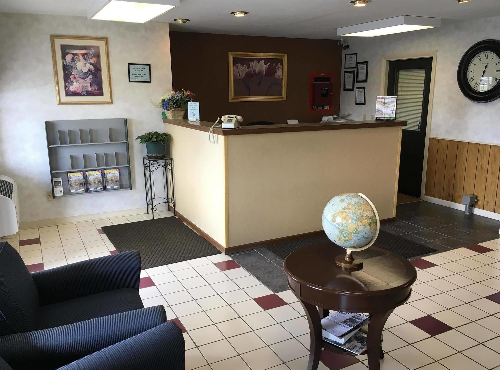 Americas Best Value Inn Of Decatur Екстериор снимка