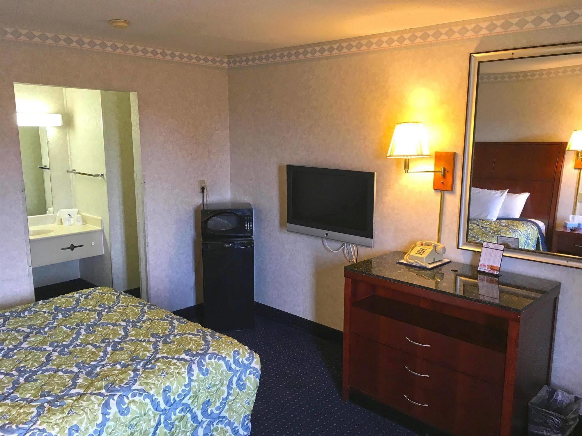 Americas Best Value Inn Of Decatur Екстериор снимка