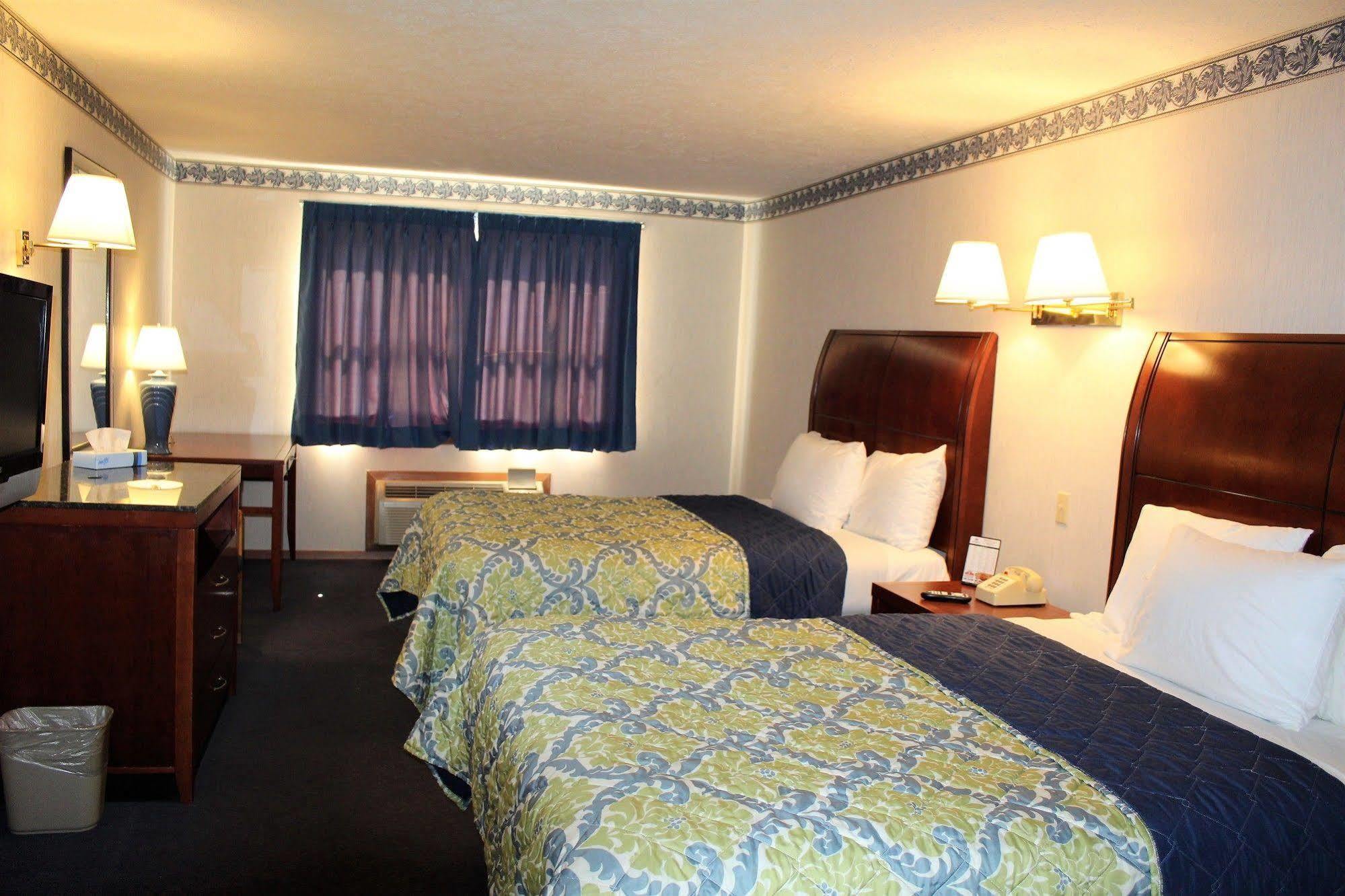 Americas Best Value Inn Of Decatur Екстериор снимка