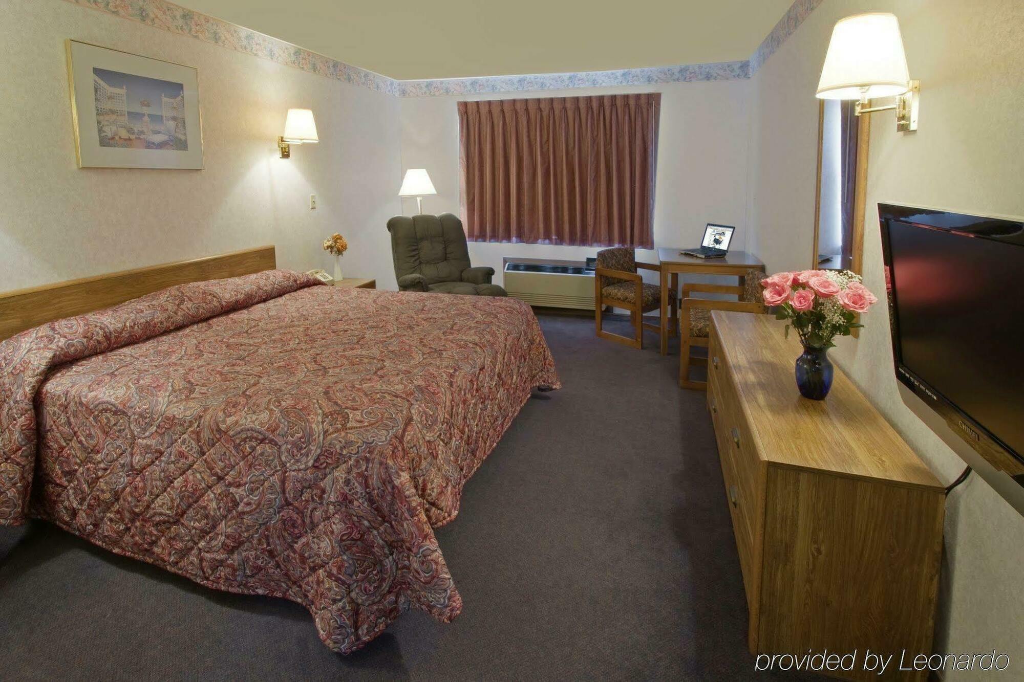 Americas Best Value Inn Of Decatur Стая снимка